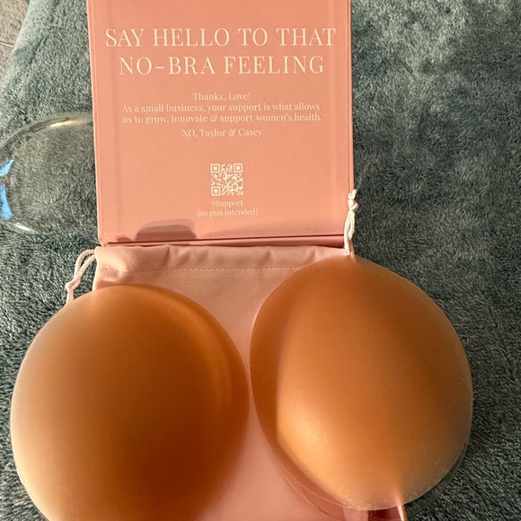 Cakes Pink Drawstring Pouch Size (DDD+) - Picture 3 of 6